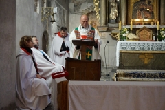 2023-10-22 Trzeci dzień II Międzynarodowego Konwentu Templariuszy, zaprzysiężenie Giermka w starym Kościele Templariuszy pw. Św. Bartłomieja w Gliwicach