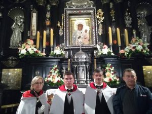 44037211_2425819557444919_2746633716095778816_n