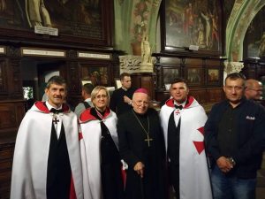 44173732_2425835200776688_8271116841745645568_n