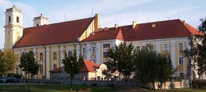 1280px-Glogow,bozecialo,se