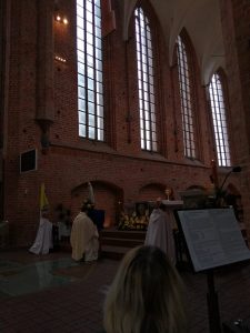 98944816_1566512566850820_2971048209738104832_n (1)