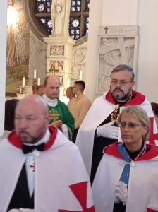 2023-07-09 - Niepokalanów, Templariusze otrzymali od Franciszkanów Relikwie św Maksymiliana Kolbe
