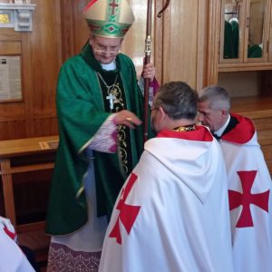2023-07-09 - Niepokalanów, Templariusze otrzymali od Franciszkanów Relikwie św Maksymiliana Kolbe