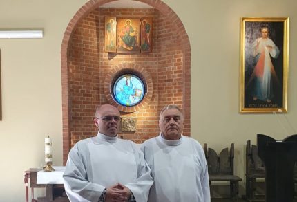 2023-09-17 - Templariusze z Diecezji gdańskiej uczestniczyli w rekolekcjach dla szafarzy